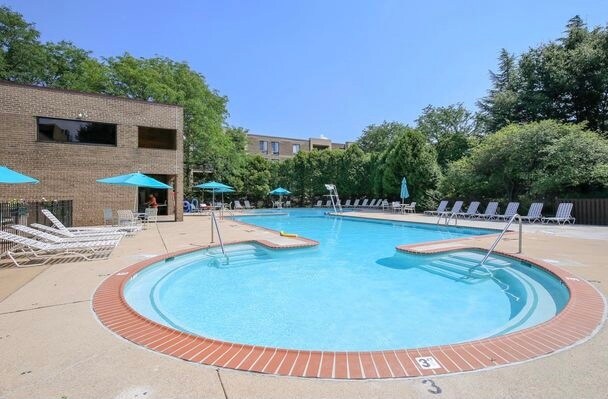 Pool - 807 N Howard St