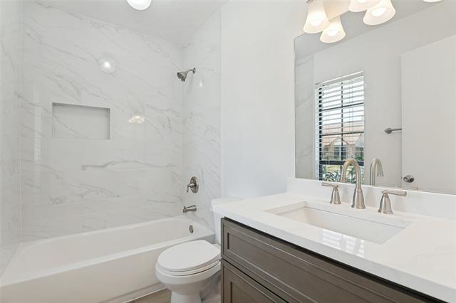 Building Photo - 4605 Horizon Dr