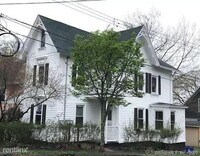 Building Photo - 112 Sherland Ave