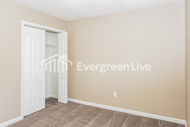 Building Photo - 369 Buffalo Creek Dr