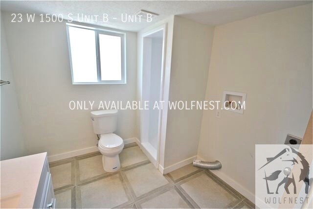 Building Photo - No Security Deposit Option! Incredible 3 B...