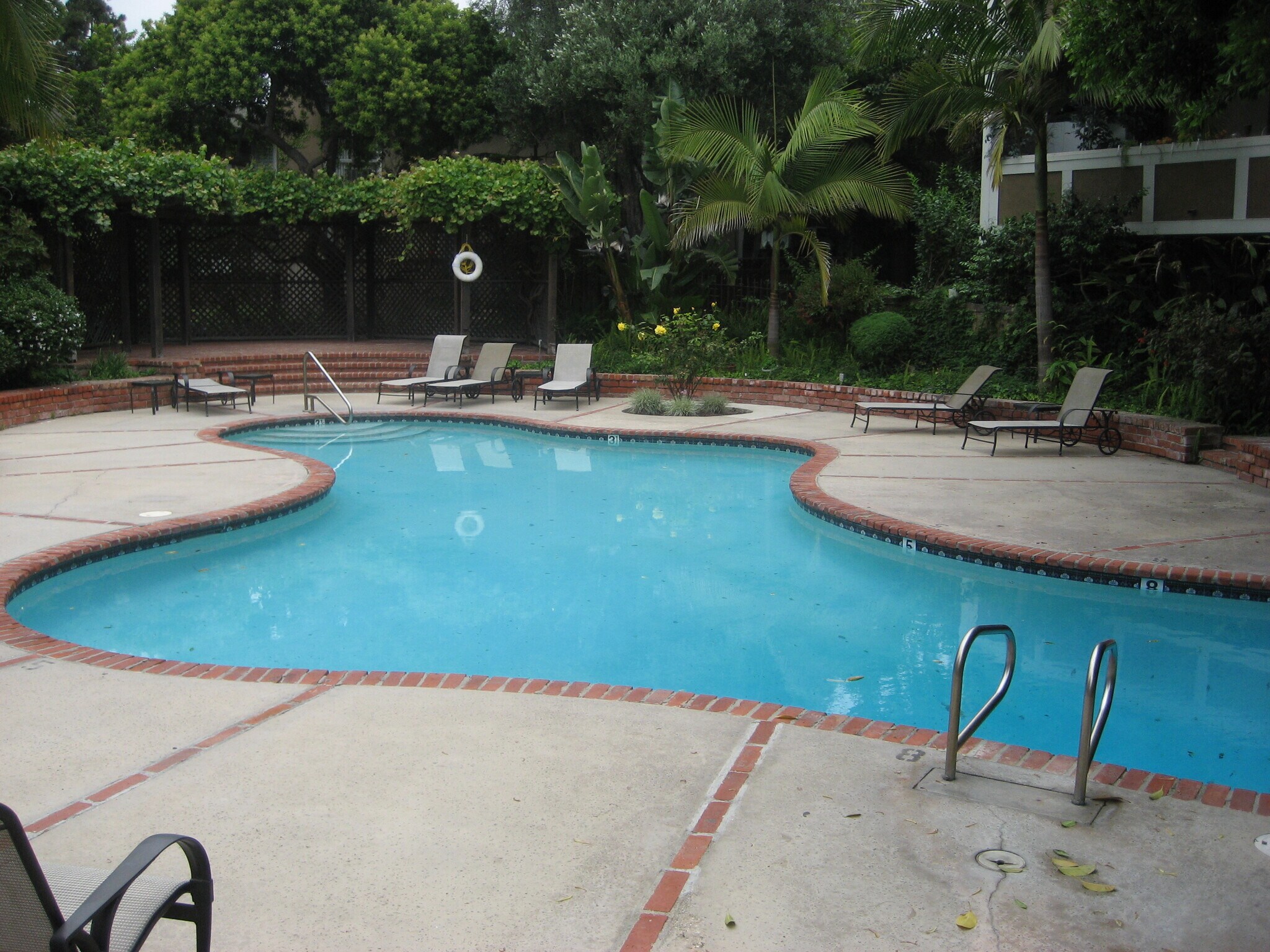 Building Photo - 6435 Green Valley Cir