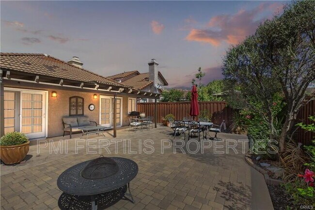 Building Photo - 7175 Summerfield Pl
