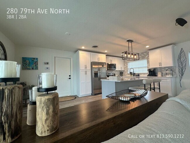 Building Photo - 280 79th Ave N