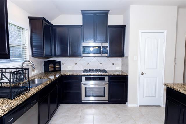Building Photo - 113 Rustic Oak Ln