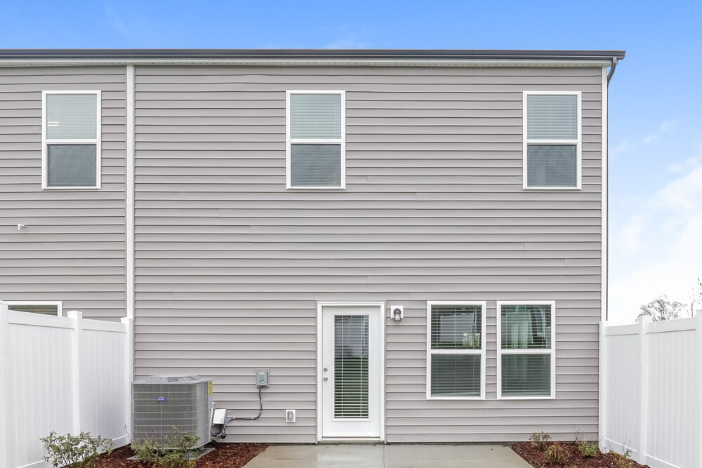 Building Photo - 1709 Tahoma Dr