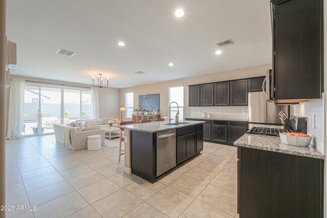 Building Photo - 37903 W San Clemente St