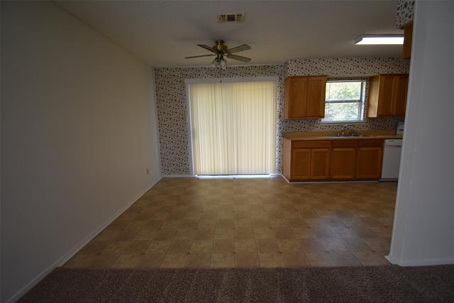 Building Photo - 514 Pecan St