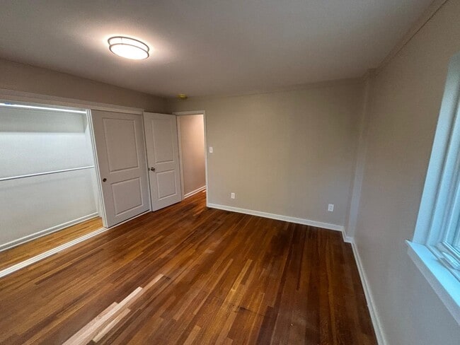 Building Photo - 1471 Ashland Ave