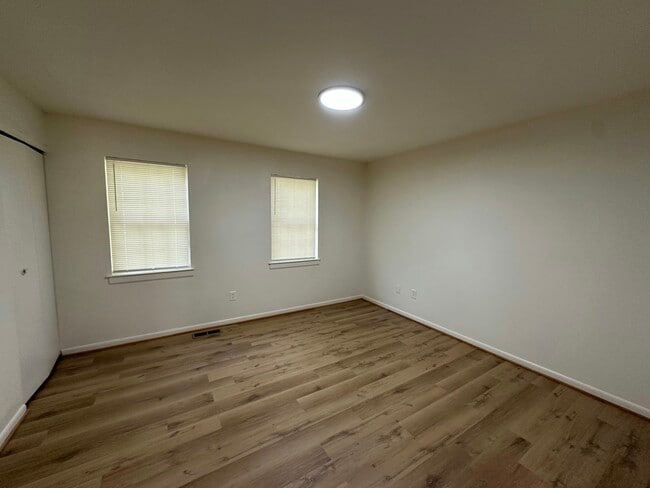 Building Photo - 1515 Stowmarket Ct