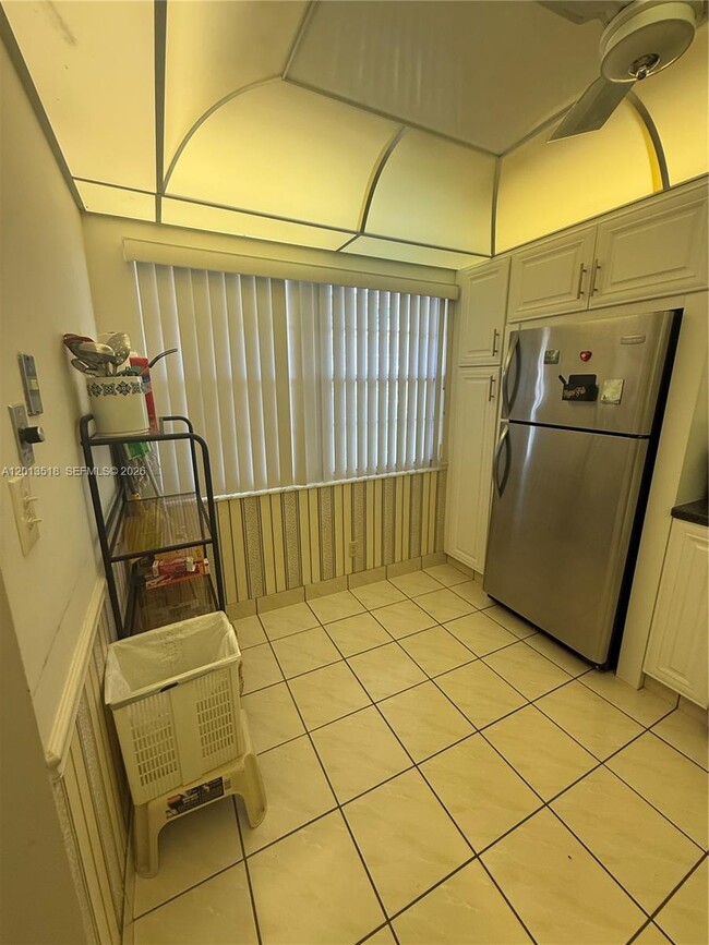 Building Photo - 4401 Martinique Ct