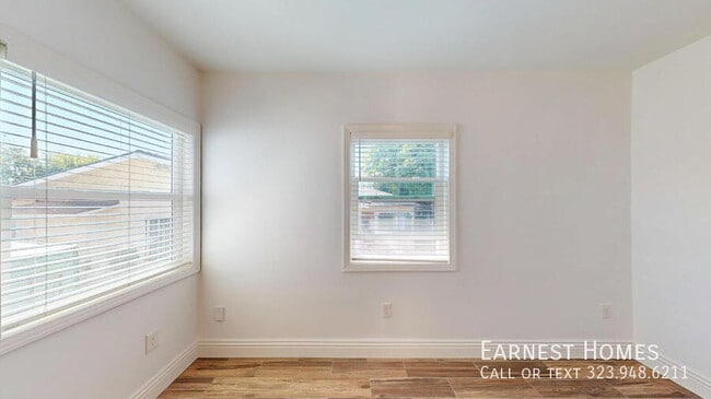 Building Photo - 2691 Thorpe Ave