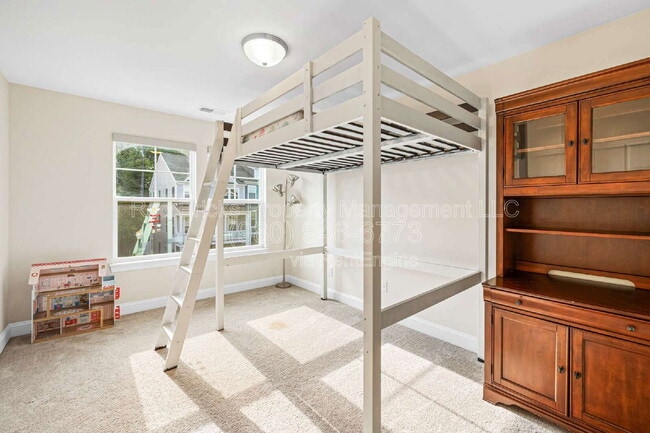 Building Photo - 10252 Glenmere Crk Cir