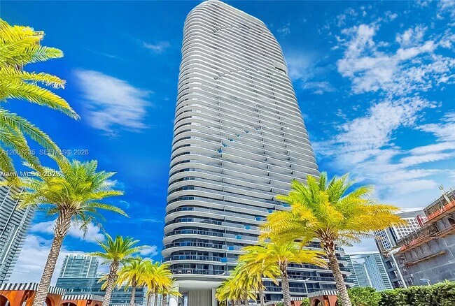 Building Photo - 801 S Miami Ave