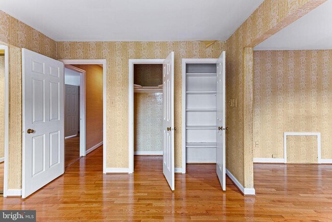 Building Photo - 7416 Royal Dominion Dr