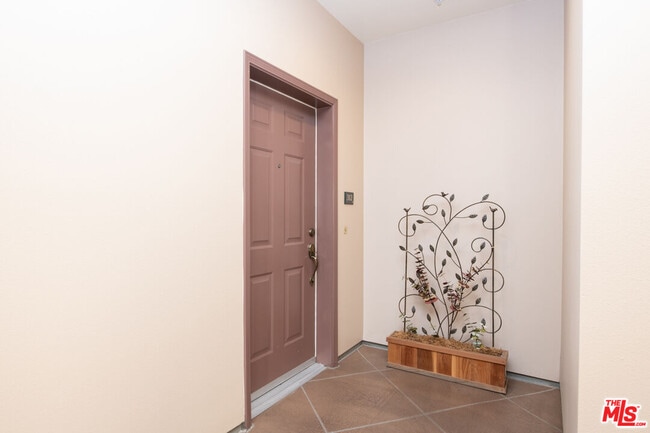 Building Photo - 13080 Pacific Promenade