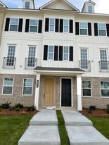 Building Photo - 4275 Baden Aly