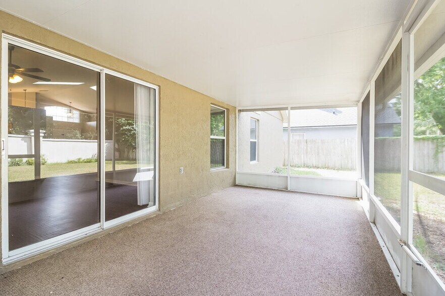 Building Photo - 2857 Aragon Terrace
