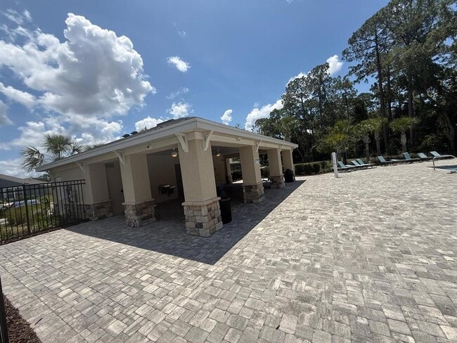 Building Photo - 754 Chinoy Rd