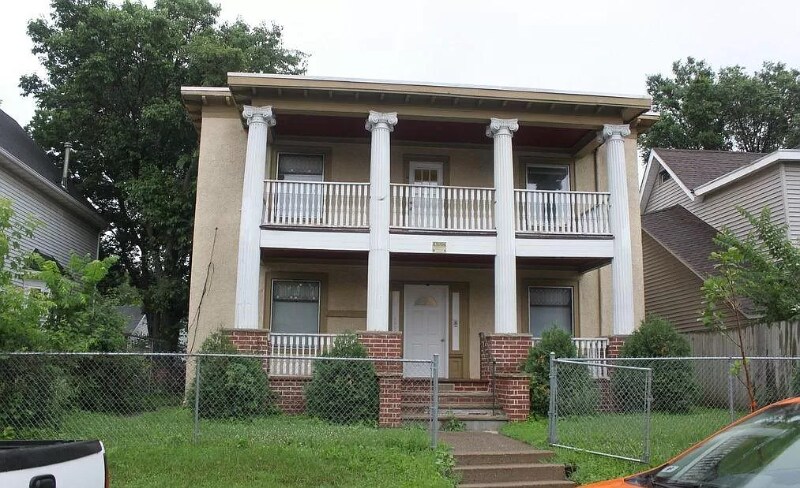 Building Photo - 3139 3rd Ave S
