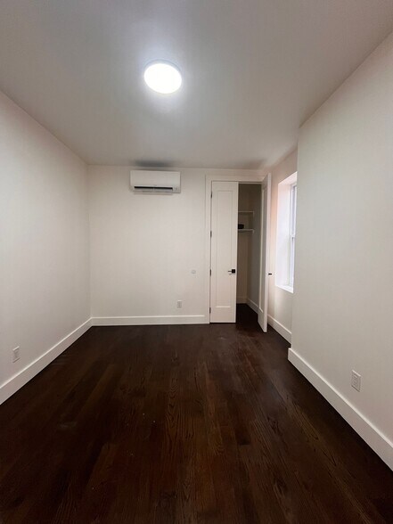 Building Photo - 276 Hoboken Ave