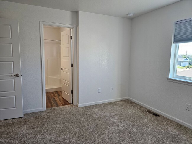 Building Photo - 906 Concerto Lane
