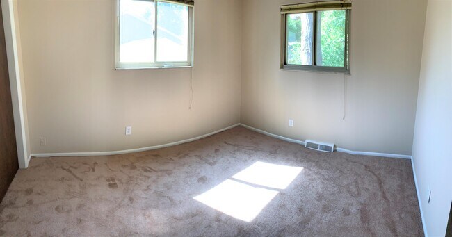 Building Photo - 104 East St