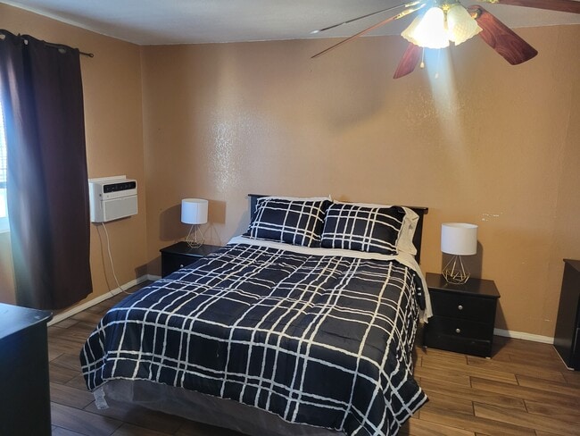 Building Photo - 1229 Madison Ave