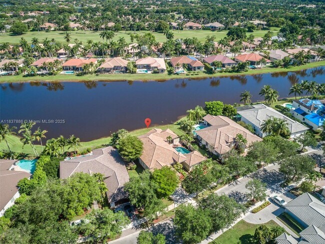 Building Photo - 2664 Edgewater Dr