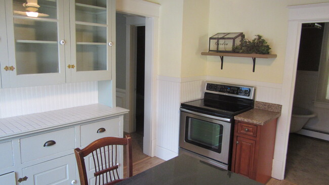 Primary Photo - 168 Ashland Ave