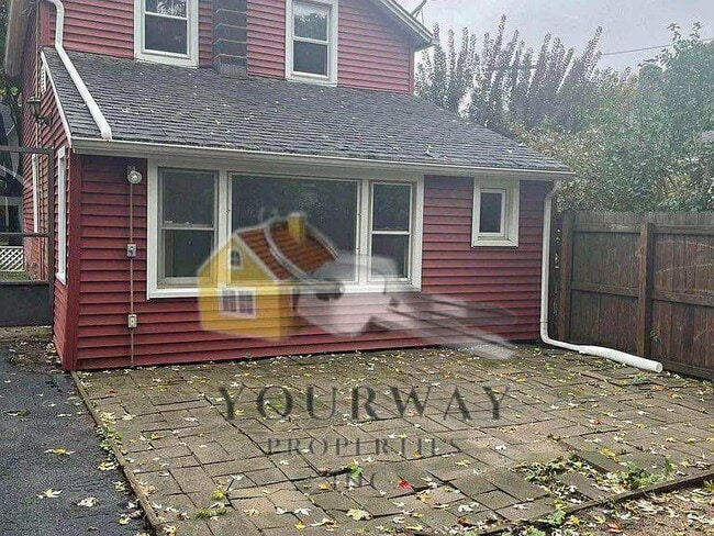 Building Photo - 140 Cypress St