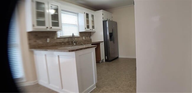 Building Photo - 4083 Deerbrook Way SW