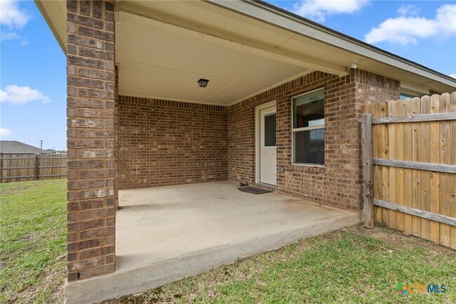Building Photo - 9308 Everly Dr