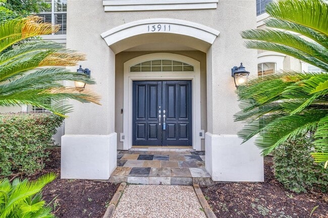 Building Photo - 13911 Royal Springs Ct