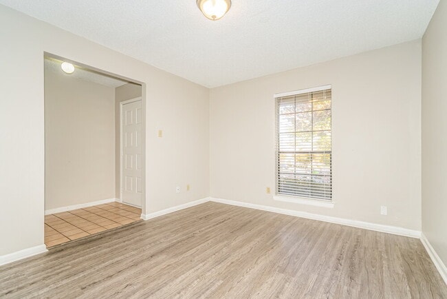 Building Photo - 241 S MacArthur Blvd