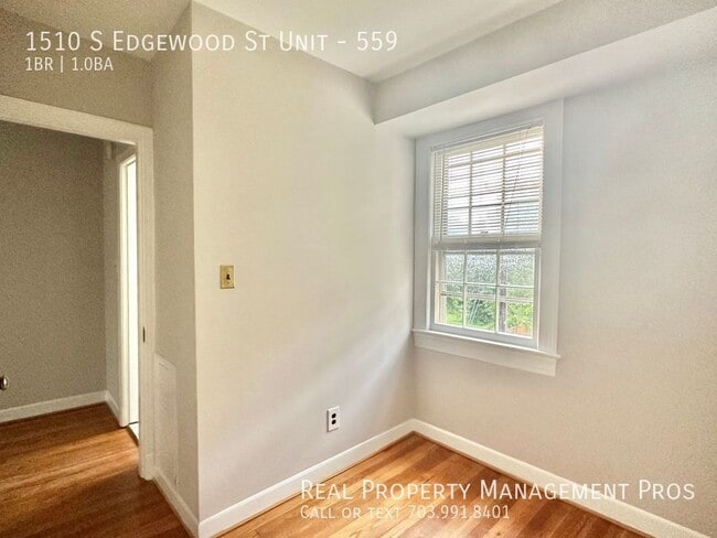 Building Photo - 1510 S Edgewood St