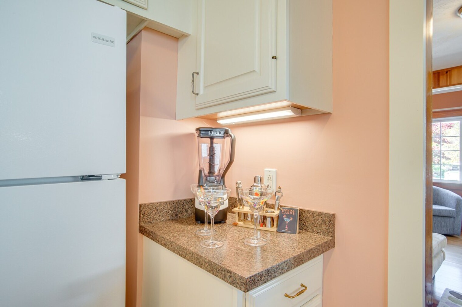 Building Photo - 29 Cole St