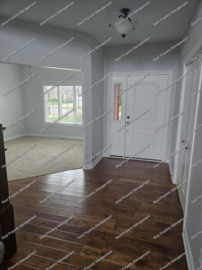 Building Photo - 9763 Garden Way