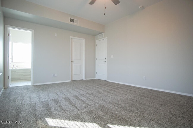 Building Photo - 12874 Woolstone Dr