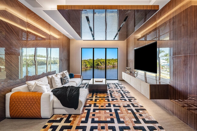 Building Photo - 2934 NE 8th Ave