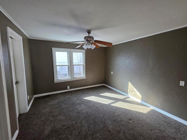 Building Photo - 1517 N Park Ave