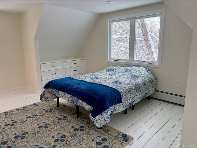 Building Photo - 156 Bloom Rd