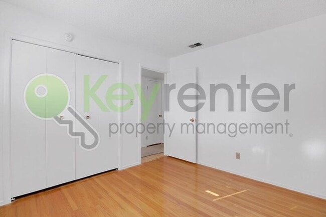 Building Photo - 6510 Barkley Way