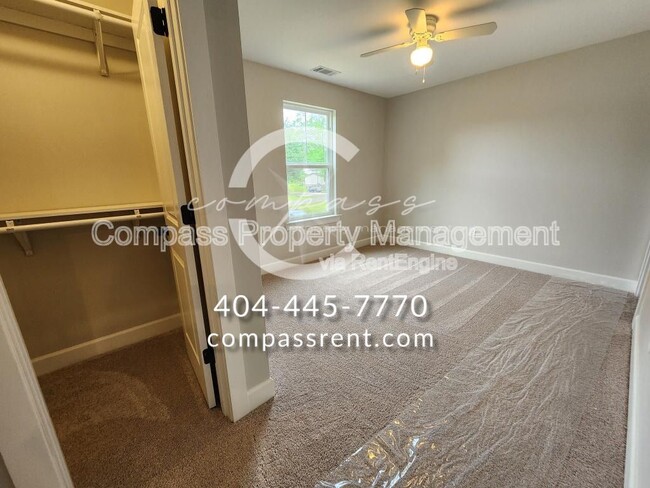 Building Photo - 229 Evergreen Trail SE