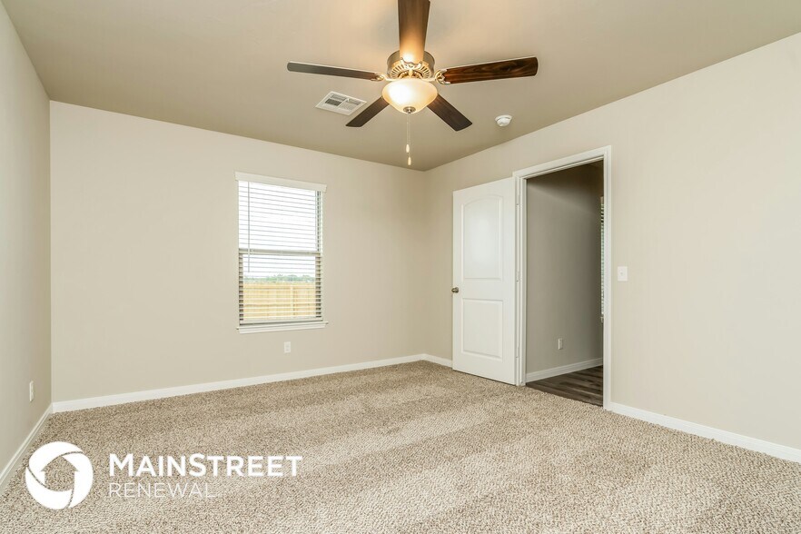 Building Photo - 901 NW 6th St