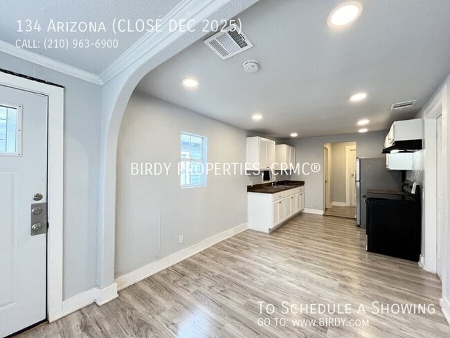 Building Photo - 134 Arizona