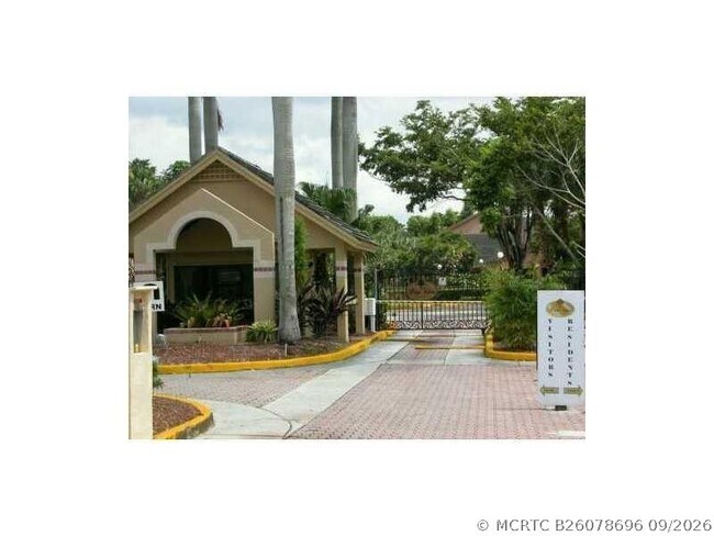 Building Photo - 9243 SW 138th Pl
