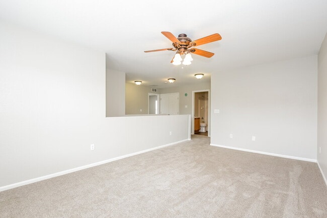 Building Photo - 1832 Morningview Ln