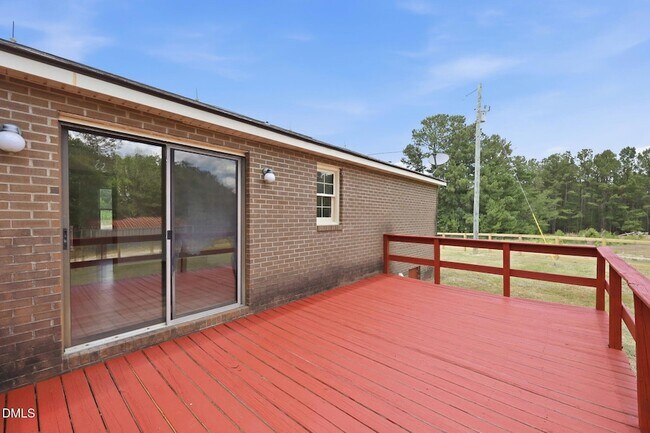 Building Photo - 763 Tingen Rd