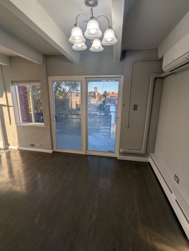 Building Photo - FABULOUS PEARL STREET CONDO IN SECURE BLDG...